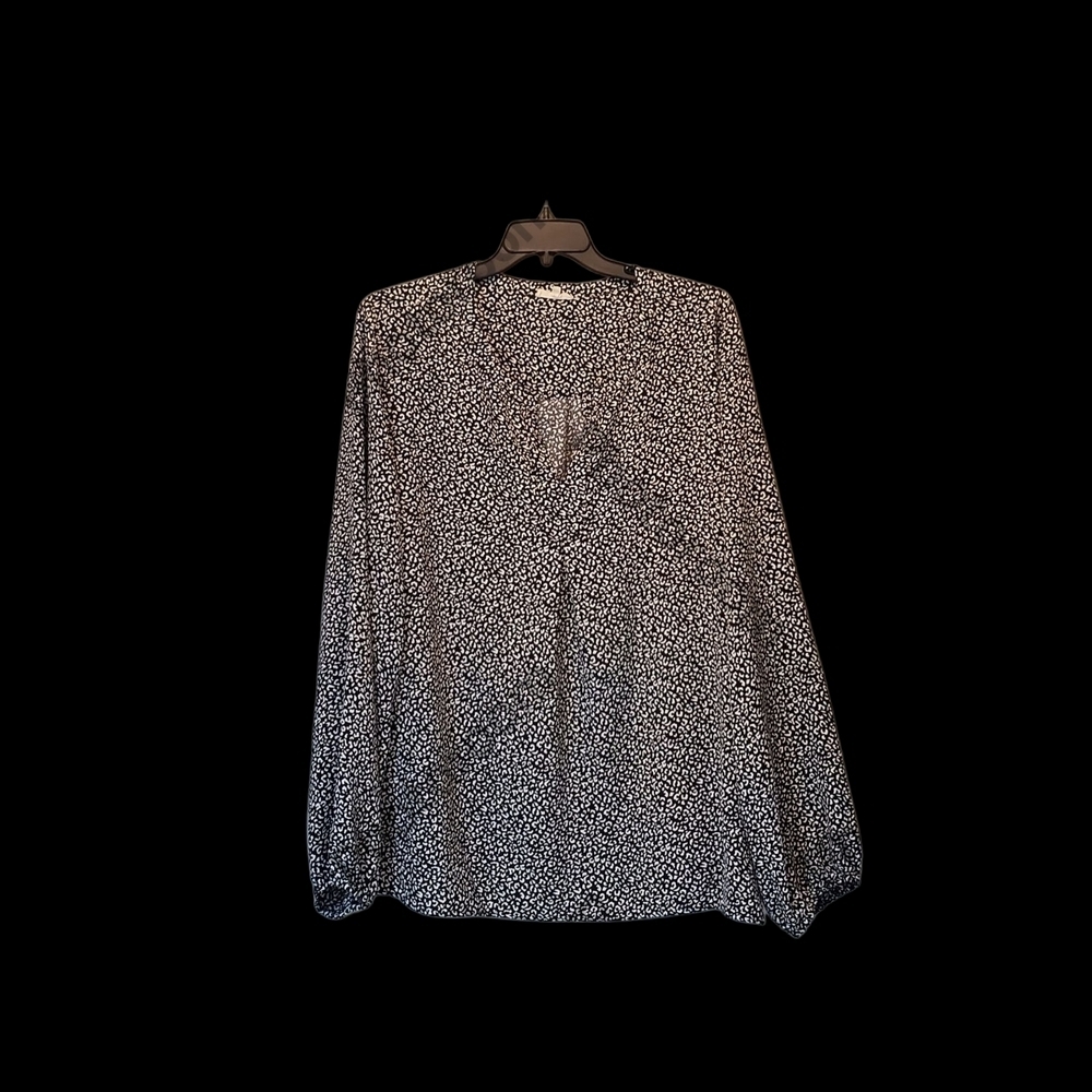 🇺🇸Classic Black and White Women's Blouse Size 3X